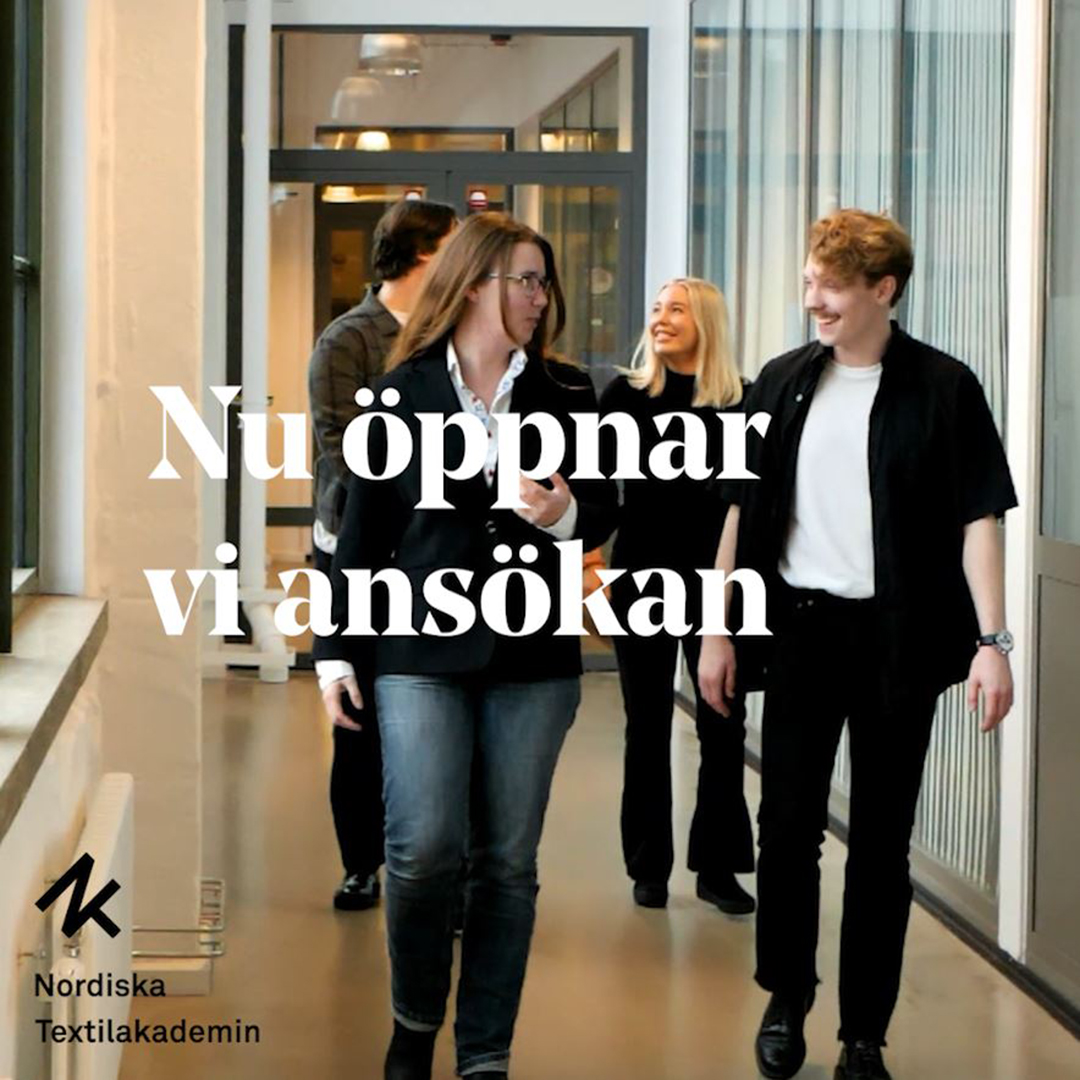 Bild på studerande med budskapet att ansökan är öppen